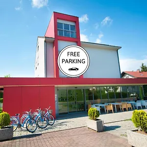 Simbol With Free Private Parking Хостел