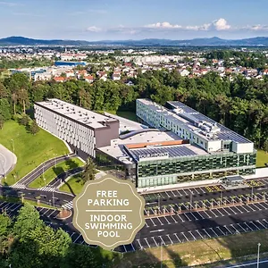 Four Points By Sheraton Mons Hotell